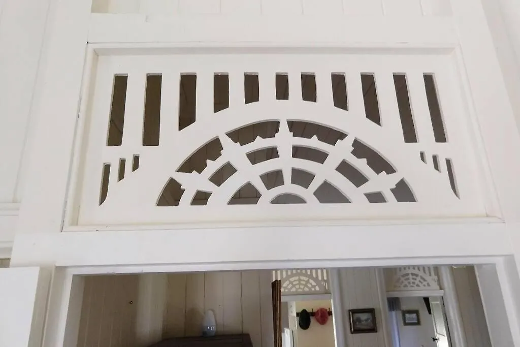 Amiens Cottage. Queenslander, Charming, Central. 史丹霍普