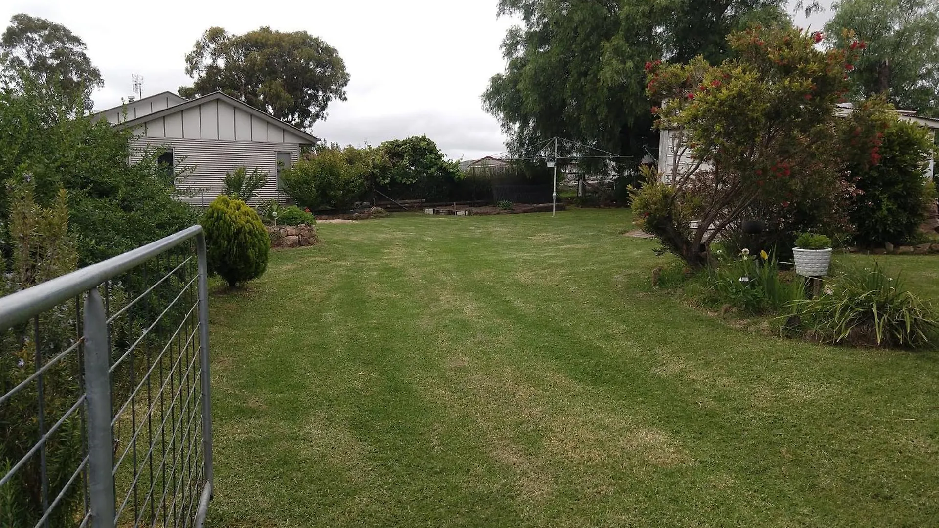 度假居 Amiens Cottage. Queenslander, Charming, Central. 史丹霍普